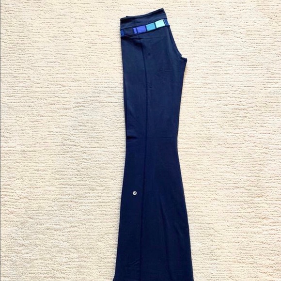 Lululemon Athletica Navy Groove Pant Leggings - Picture 5 of 6